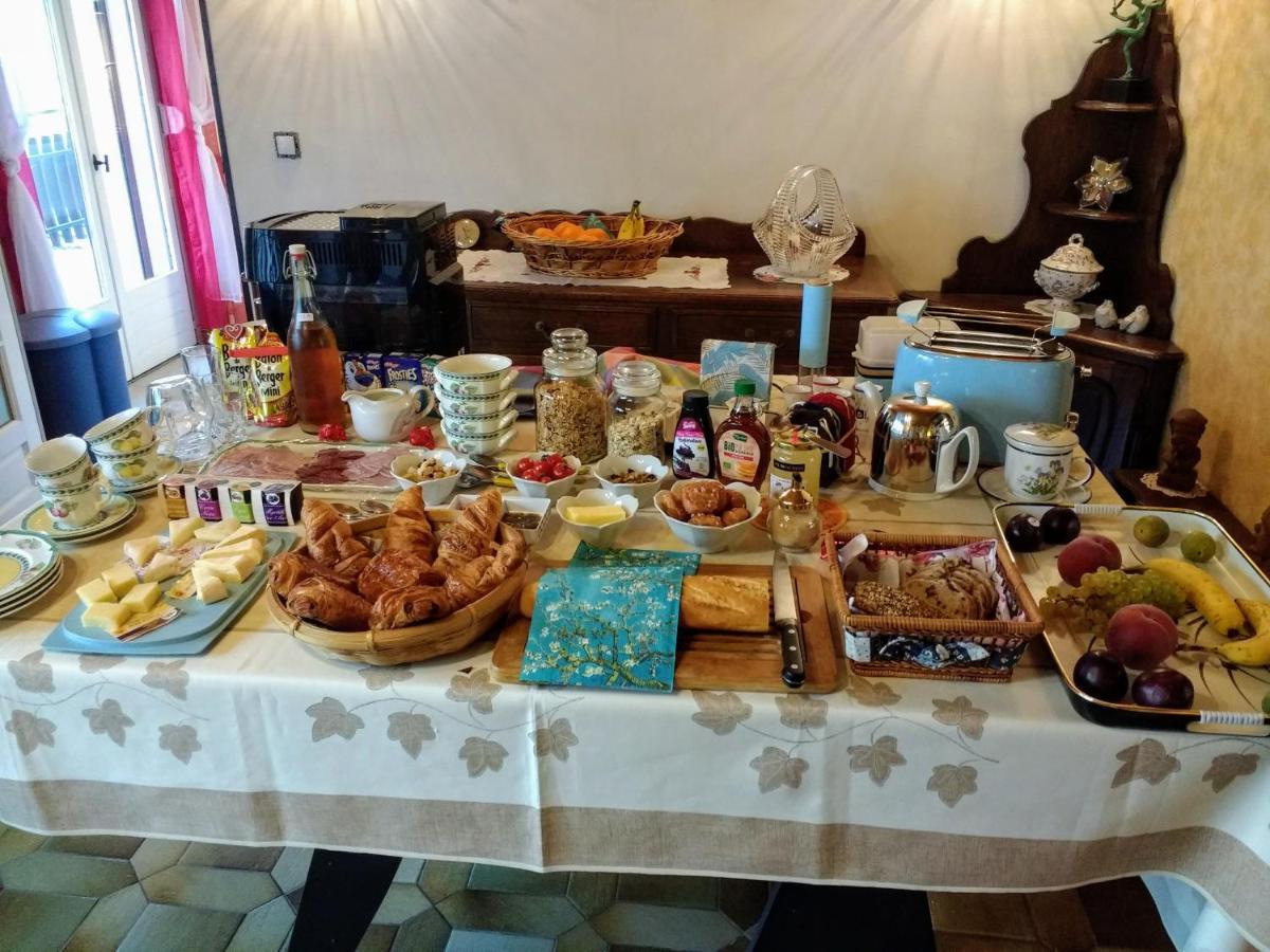Bed and Breakfast Les Ecureuils Revin  Esterno foto